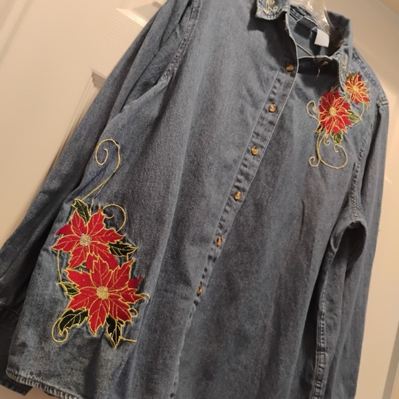 Holiday Editions Denim Shirt with Floral Embroidery Festive Celebration Size XL - Picture 3 of 9